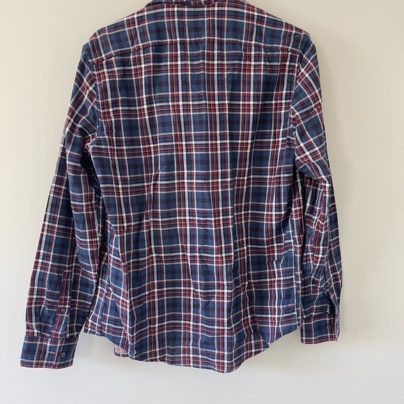 BUTTON DOWN SHIRT!! - Picture 6 of 9